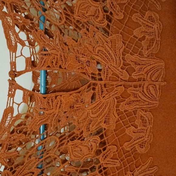 Women's Crochet shirt with Open Shoulder - Picture 3 of 4